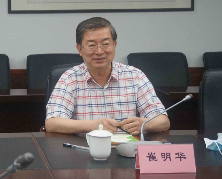 市人大城市建設環(huán)境保護委員會(huì )主任委員崔明華調研協(xié)會(huì )