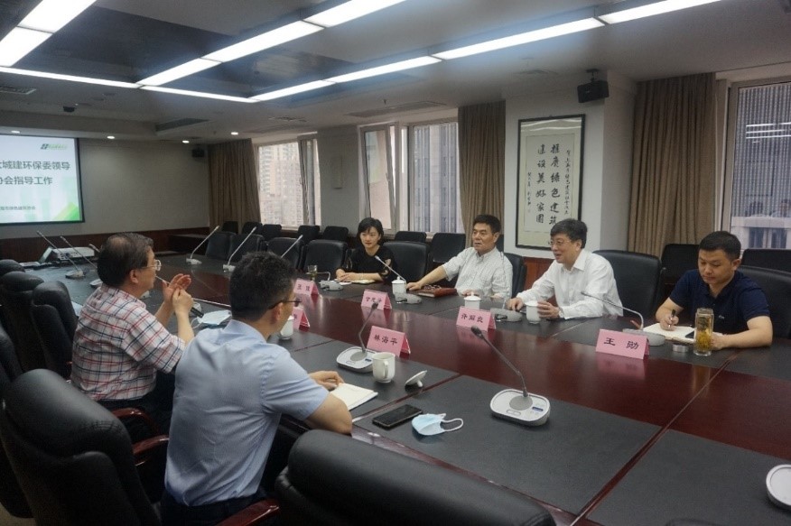 市人大城市建設環(huán)境保護委員會(huì )主任委員崔明華調研協(xié)會(huì )